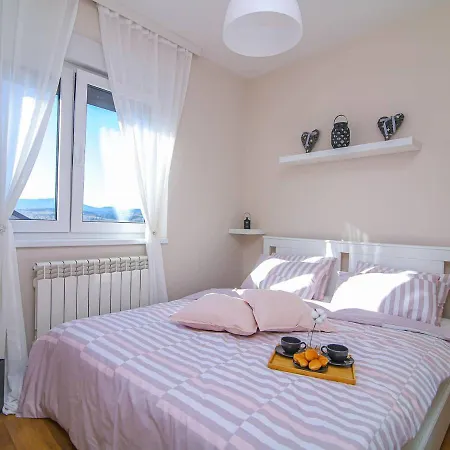 Apartament Narcis 17 - Novonamesteni Sa Prelepim Pogledom Na Tornik Zlatibor