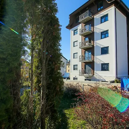 Narcis 17 - Novonamesteni Sa Prelepim Pogledom Na Tornik דירה